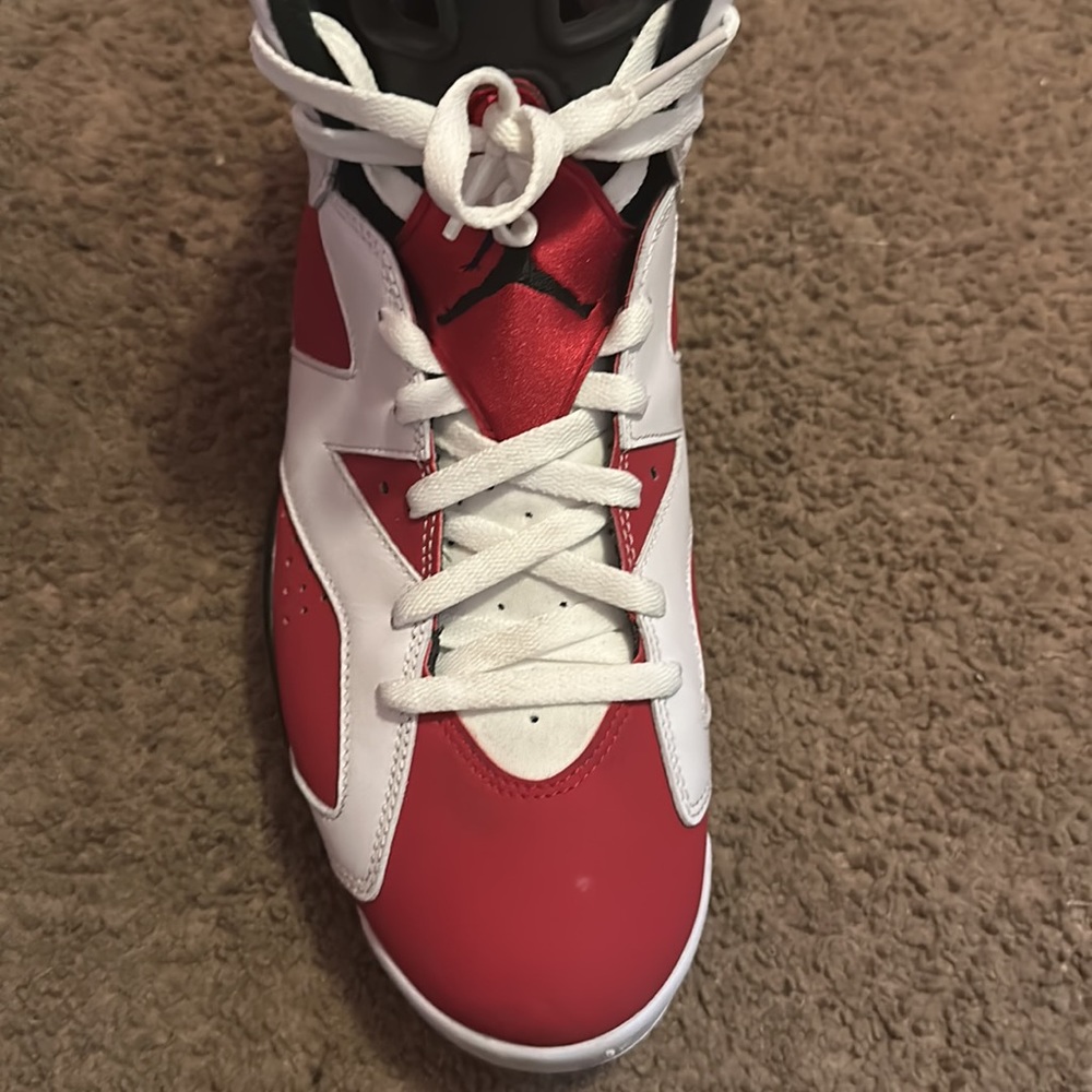 Sneaker - Picture 6 of 9